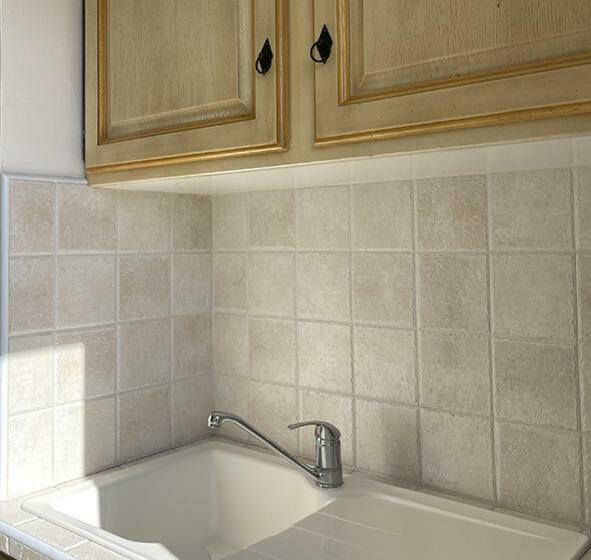 غرفة سوبيريور ثلاثية, Les Loges Du Luberon