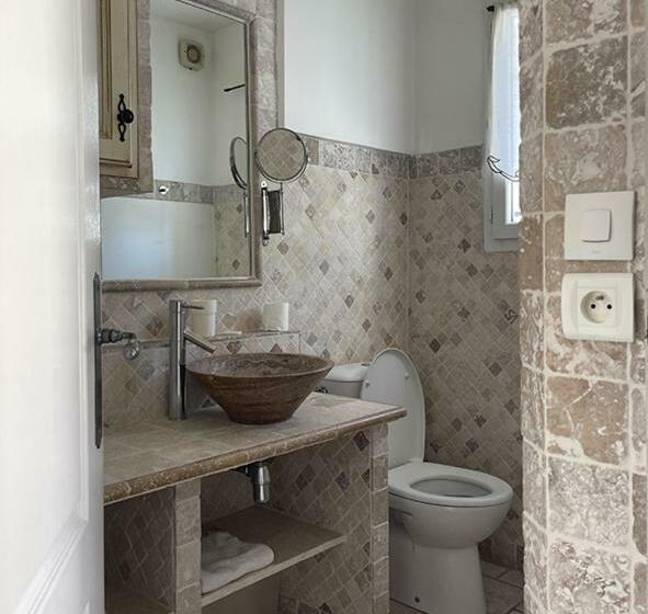 Семейный Номер, Les Loges Du Luberon