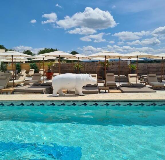 חדר סופריור לשלושה, Les Loges Du Luberon