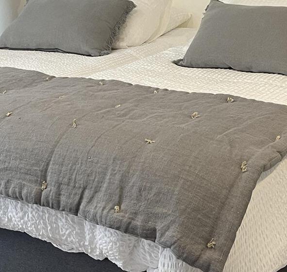 חדר סטנדרט לשלושה, Les Loges Du Luberon