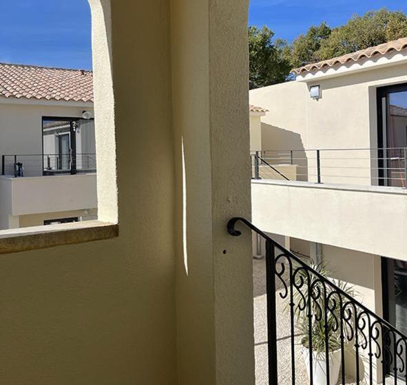 Номер Стандарт, Les Loges Du Luberon