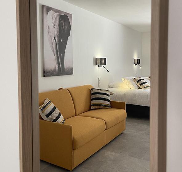 חדר סטנדרט לארבעה, Les Loges Du Luberon