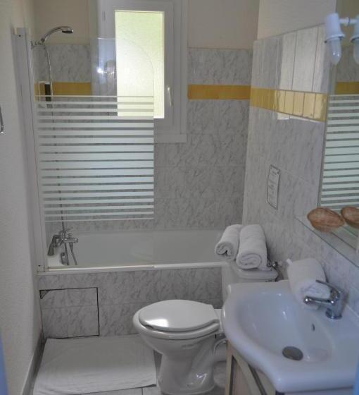 Номер Стандарт Трехместный, Les Mimosas