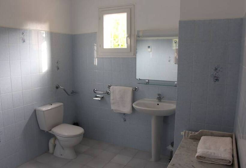 家庭间, Les Oliviers