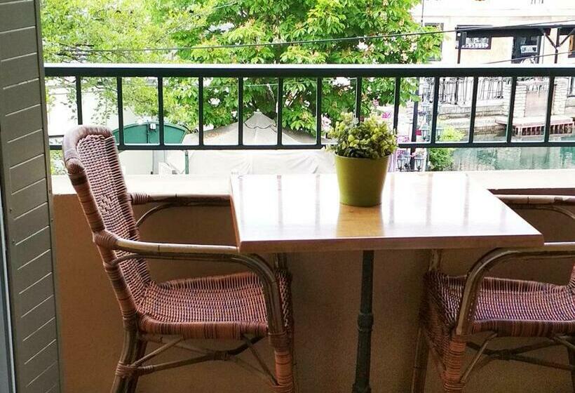 스탠다드 룸 강 전망, Les Terrasses De David Et Louisa