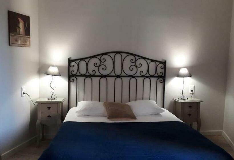 스탠다드 룸 강 전망, Les Terrasses De David Et Louisa