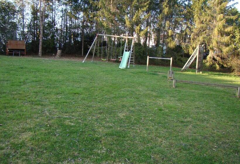 标准三人间, Logis Hôtel Le Moulin Des Gardelles