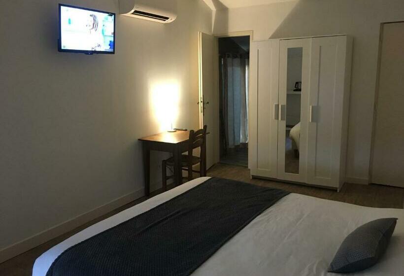 غرفة قياسية, Le Mas De Valaurie