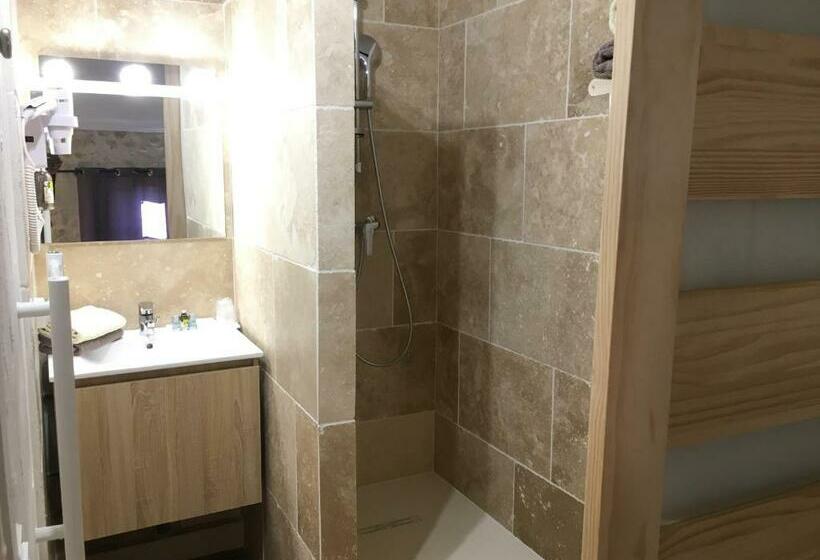 غرفة قياسية, Le Mas De Valaurie