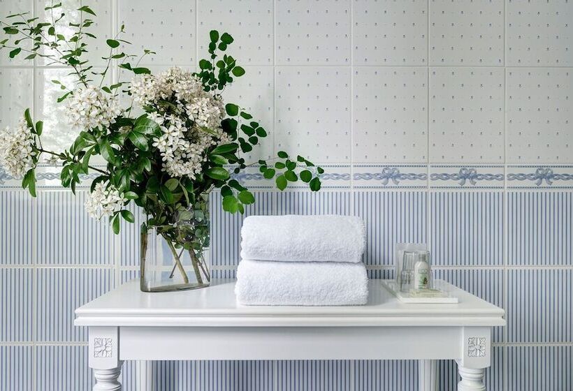 غرفة قياسية, Manoir De Contres