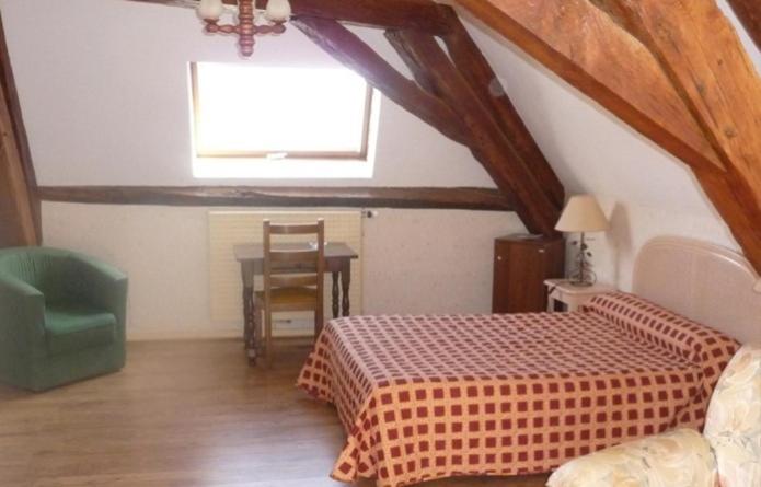 غرفة قياسية, Moulin De Bourgchateau