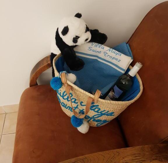 带露台的标准工作室, Villa Maya