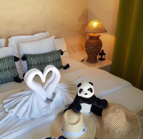 带海景的标准房, Villa Maya