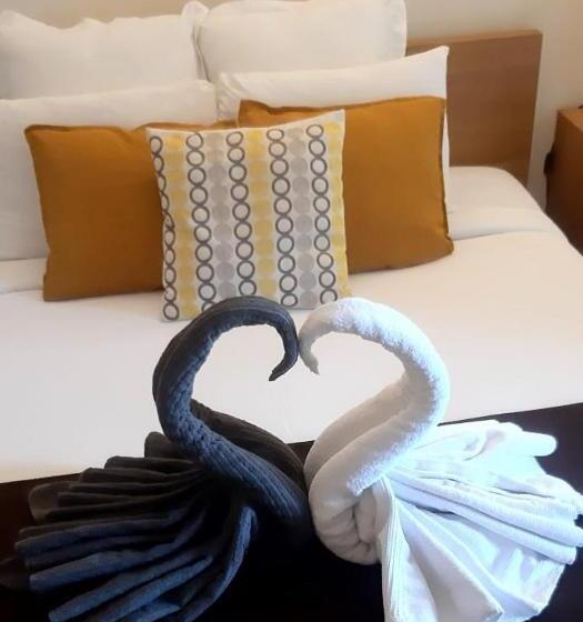 带露台的标准工作室, Villa Maya