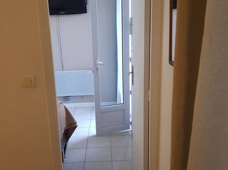 舒适三人间, Villa Maya