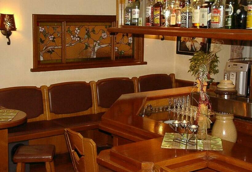 اتاق استاندارد, Ackfeld Hotel Restaurant