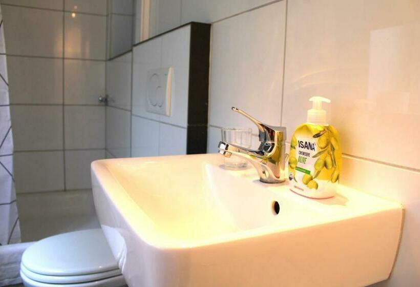 스탠다드 스튜디오, Altstadt Hostel Cvjm Lübeck