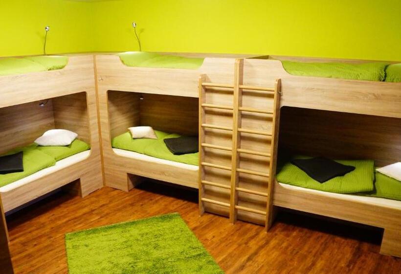 Кровать в Общей Комнате, Bavaria City Hostel   Design Hostel
