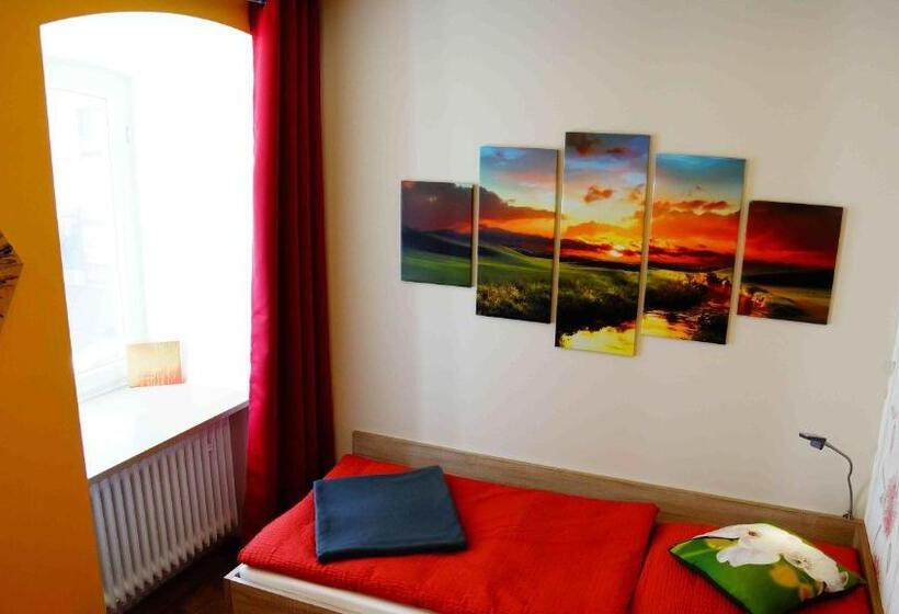 سوییت خانوادگی, Bavaria City Hostel   Design Hostel