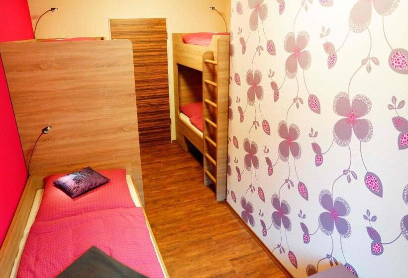 اتاق خانوادگی, Bavaria City Hostel   Design Hostel