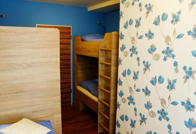 اتاق خانوادگی, Bavaria City Hostel   Design Hostel