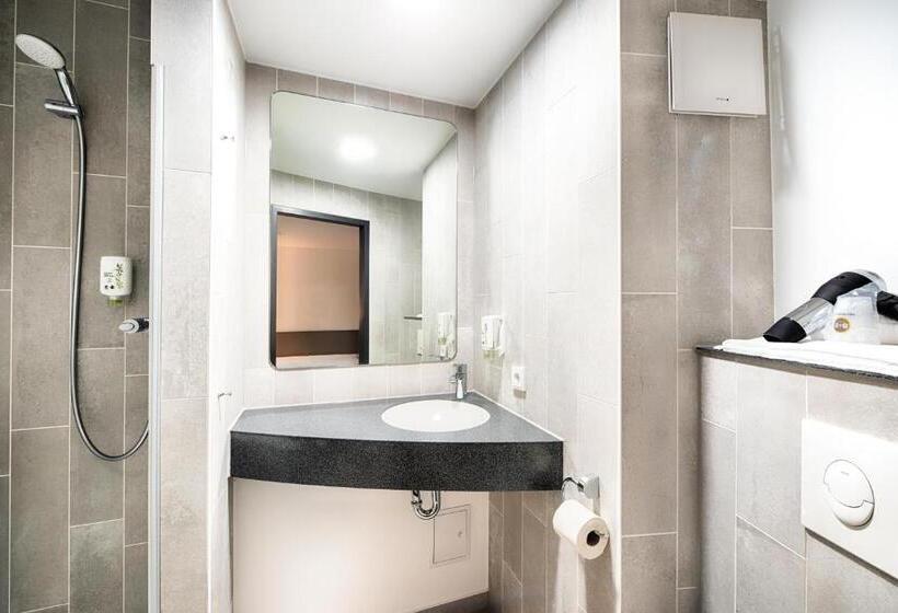 Номер Стандарт, B&b Hotel Kaiserslautern