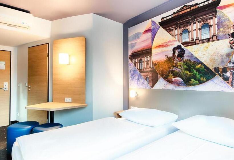 Номер Стандарт, B&b Hotel Kaiserslautern