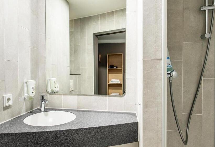 Номер Стандарт, B&b Hotel Nürnberg Hbf