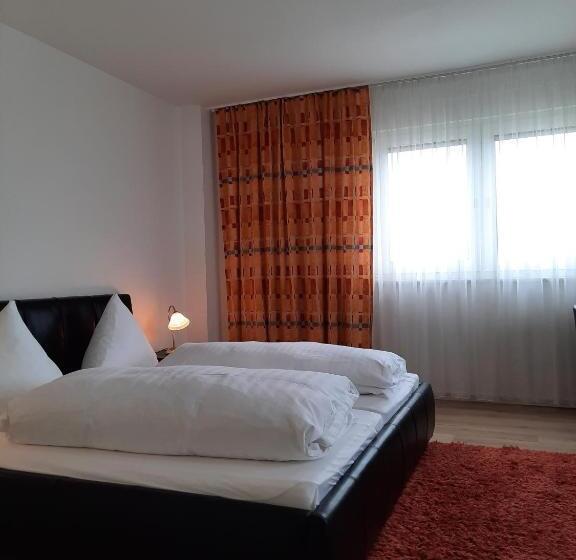 스탠다드 트리플 룸, Adler