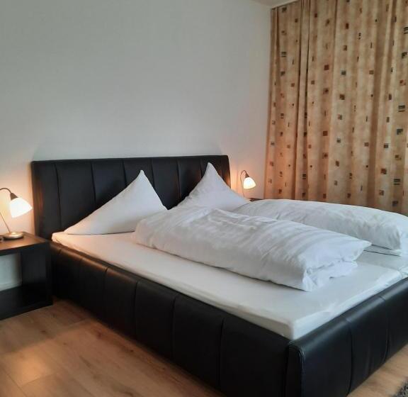 스탠다드 트리플 룸, Adler