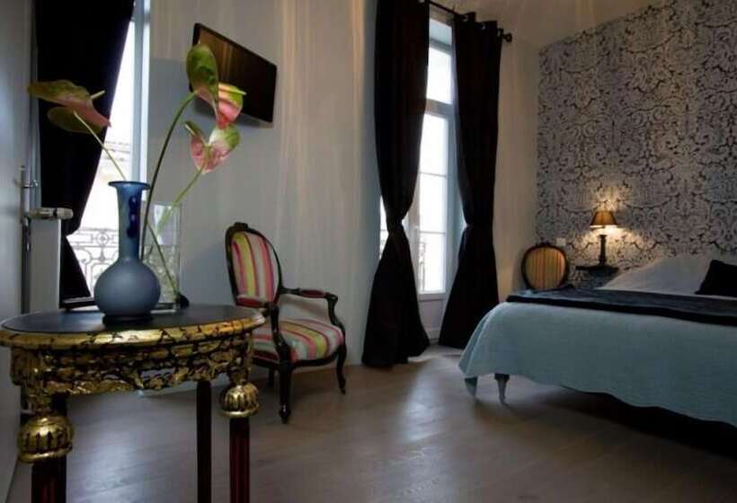 سوییت, Au Coeur De Bordeaux B&b
