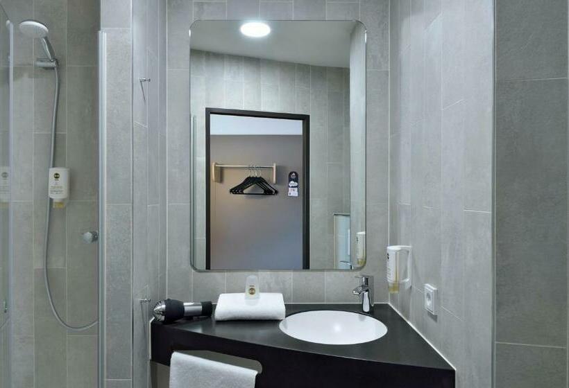 غرفة قياسية, B&b Hotel Frankfurt West
