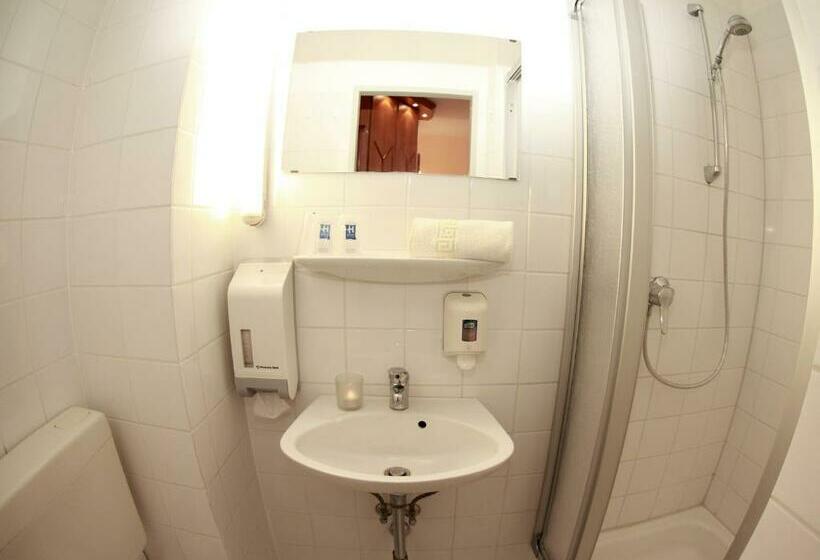 スタンダードシングルルーム, Bertramshof