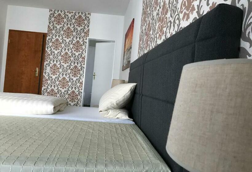 三人经典房间, Diele