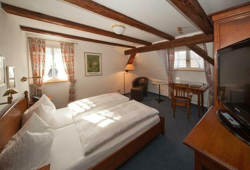 חדר סטנדרט, Engel