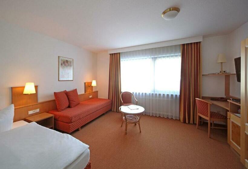 חדר סטנדרט יחיד, Engel