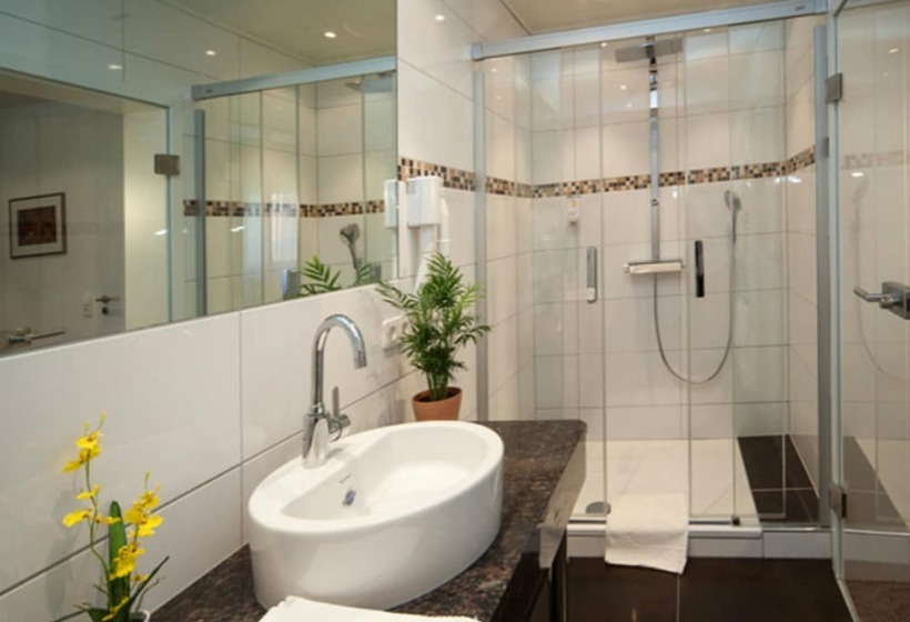 חדר סטנדרט, Engel