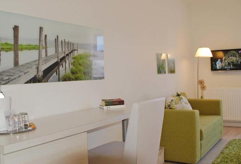 Номер Стандарт, F Ritz