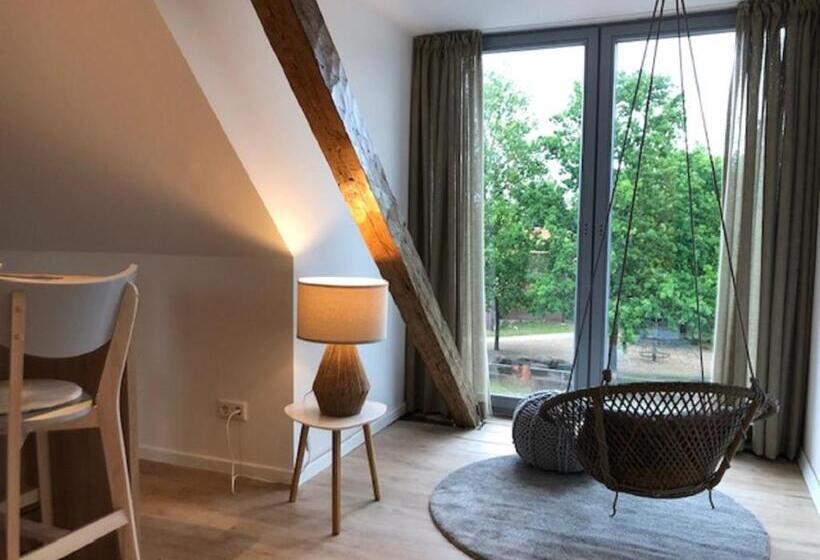 Апартаменты 1 Спальня, F Ritz