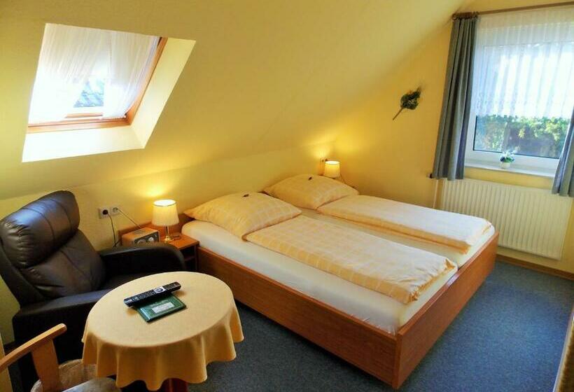 スタンダードルーム, Garni Hotel Pension Holum