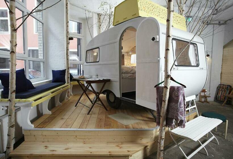 کابین, Hüttenpalast