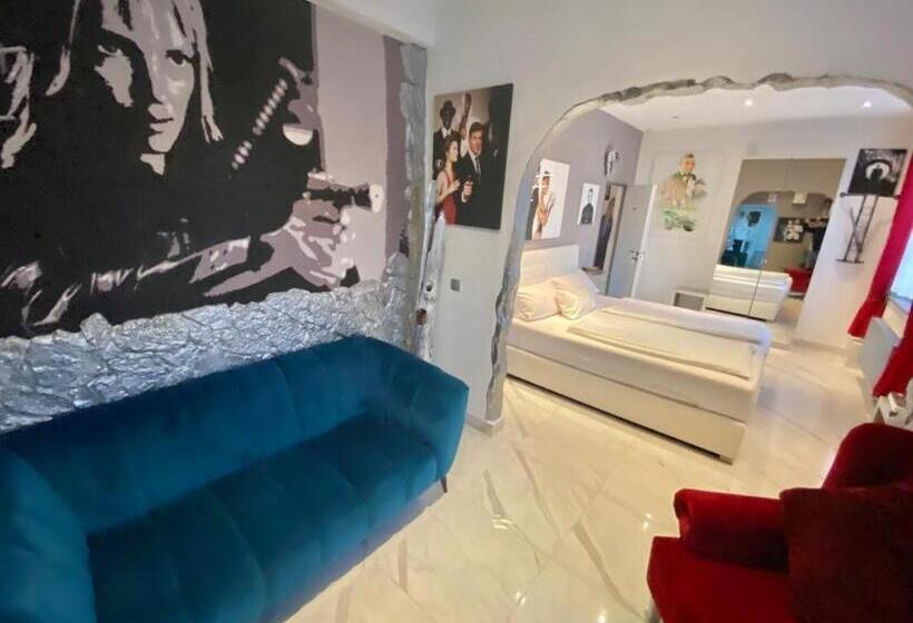 침실 1개 아파트, Karthäuser Hof