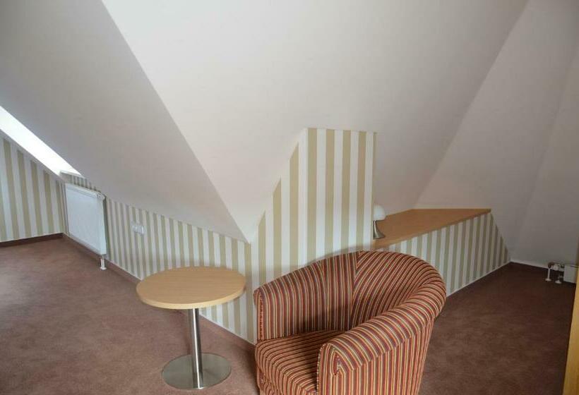 패밀리 룸, Ortel Gmbh