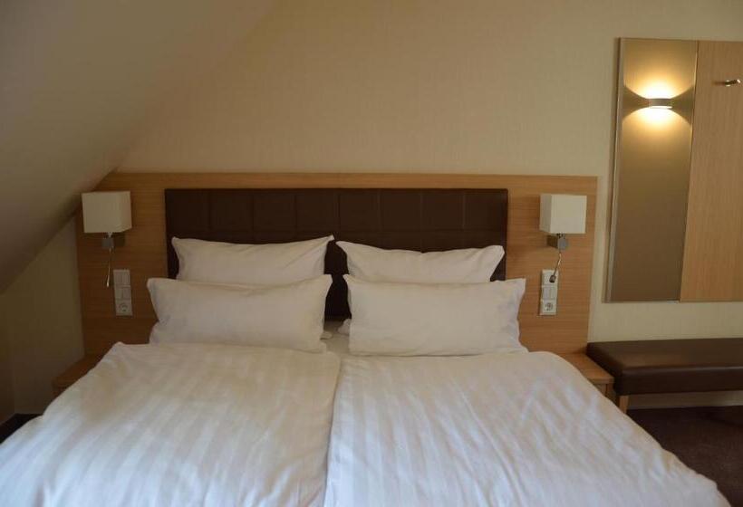 컴포트 싱글 룸, Ortel Gmbh