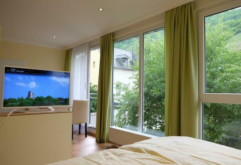 Premium room with river view, Panorama Café Moselgarten
