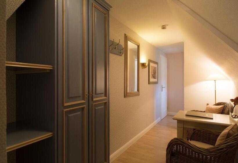 基本间, Reethüüs