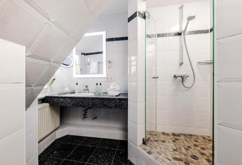 标准间, Reethüüs