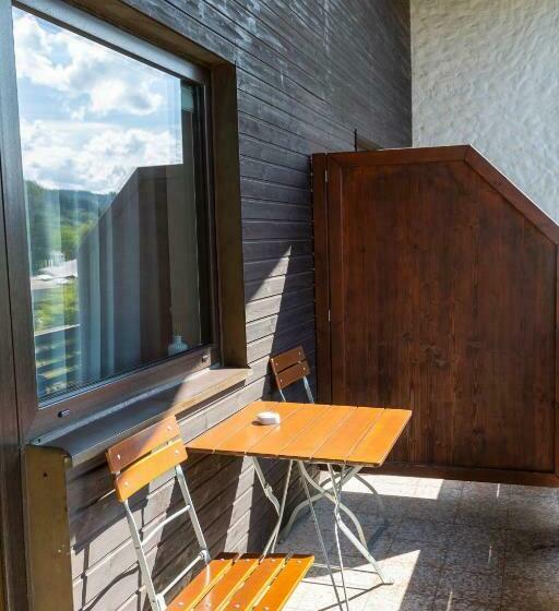 Номер Стандарт с Балконом, Restaurant Brigitte