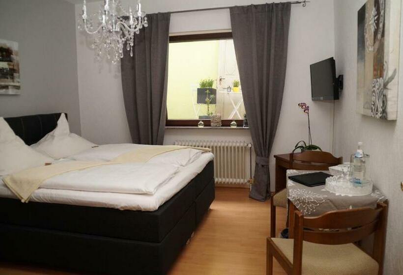 Номер Стандарт, Restaurant Zunftstube