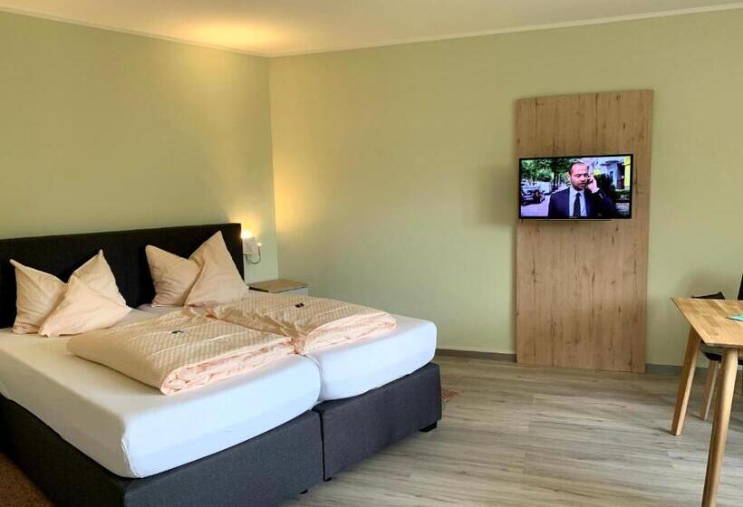 디럭스 룸, Schmidt S Hoern